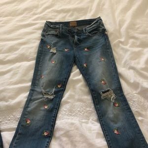 Floral embroidery jeans